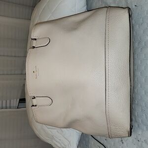 Kate Spade leather purse, GUC. Price reflects condition of bag, but she a beauty